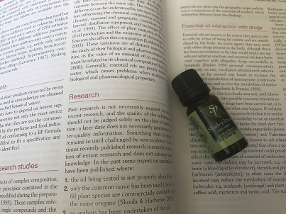 純質精油的研究